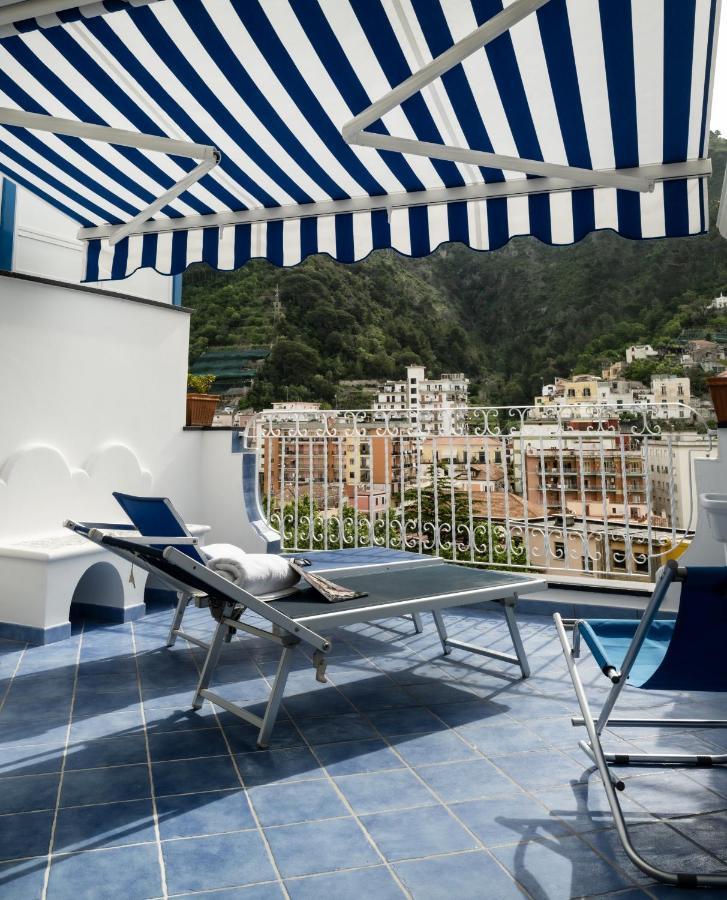 Libeccio - Apartment With Terrace And Sea View Maiori Exterior foto