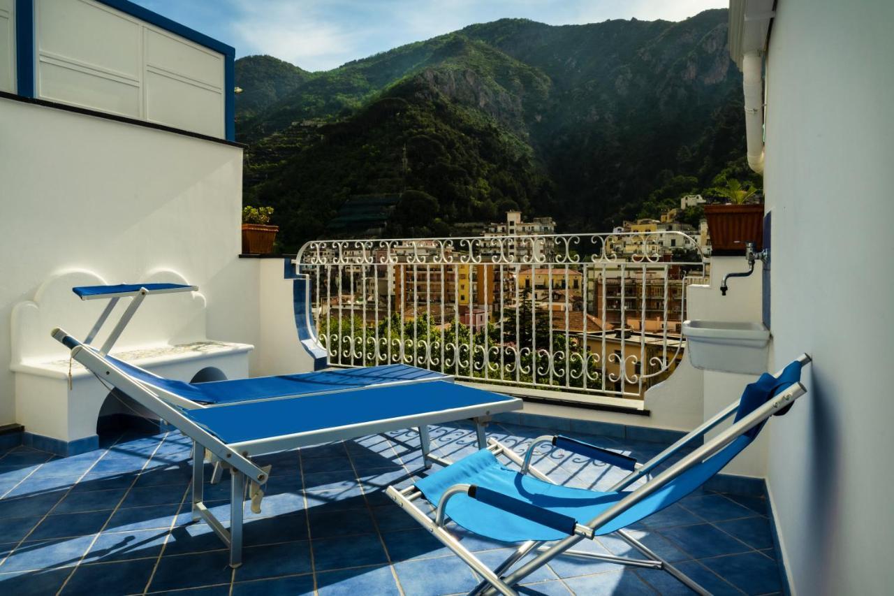 Libeccio - Apartment With Terrace And Sea View Maiori Exterior foto